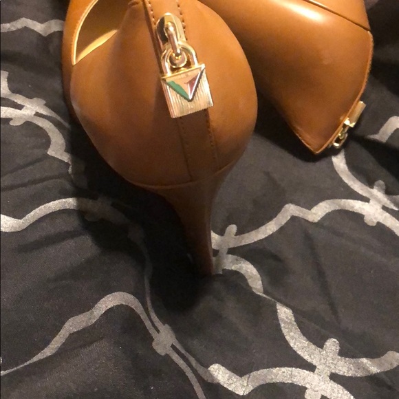 Michael Kors high heels - Picture 3 of 3